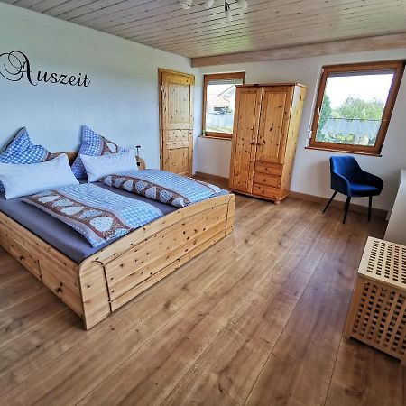 Apartment Auszeit Mit Kueche Viel Ruhe Und Natur Untrasried Luaran gambar