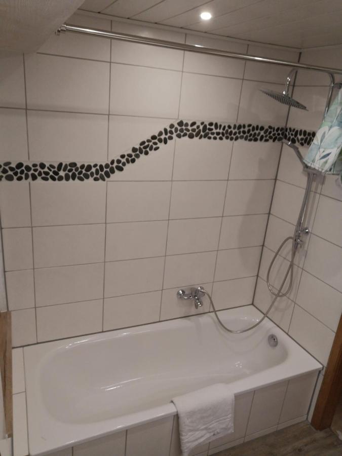 Apartment Auszeit Mit Kueche Viel Ruhe Und Natur Untrasried Luaran gambar