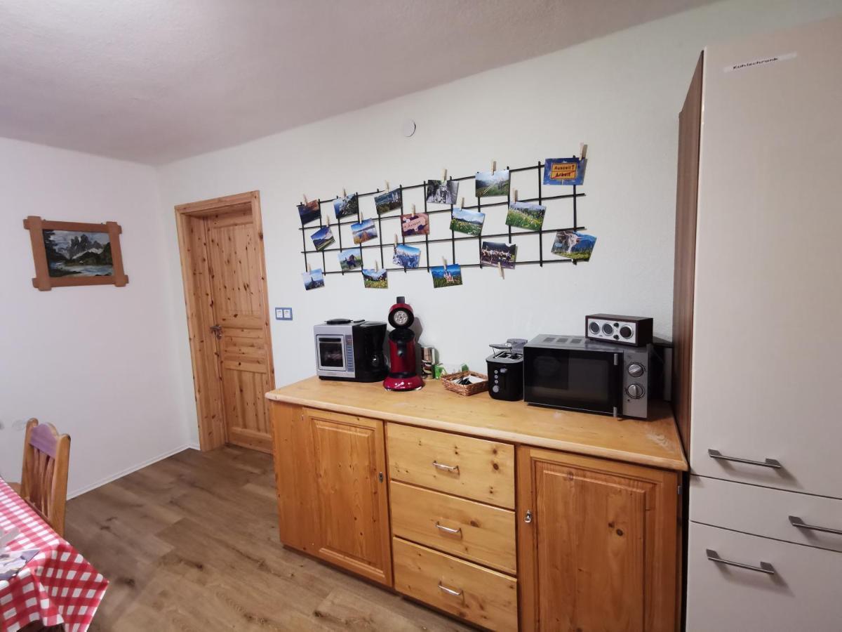 Apartment Auszeit Mit Kueche Viel Ruhe Und Natur Untrasried Luaran gambar